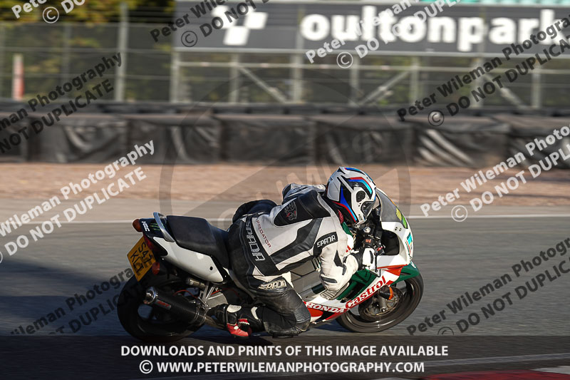anglesey;brands hatch;cadwell park;croft;donington park;enduro digital images;event digital images;eventdigitalimages;mallory;no limits;oulton park;peter wileman photography;racing digital images;silverstone;snetterton;trackday digital images;trackday photos;vmcc banbury run;welsh 2 day enduro